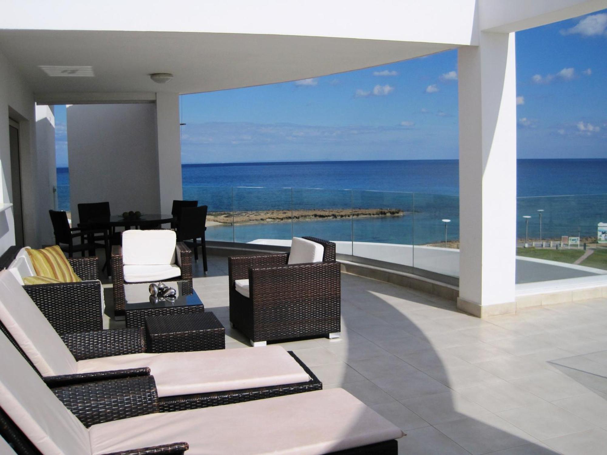 Polyxenia Isaak Luxury Villas And Apartments Протарас Номер фото