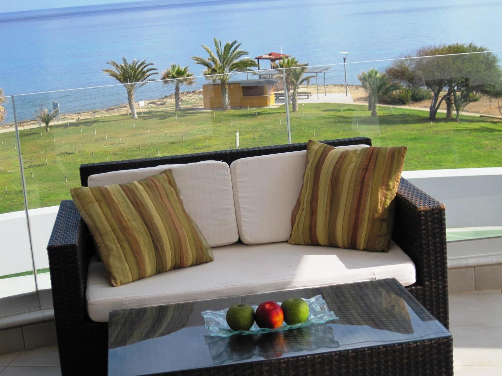 Polyxenia Isaak Luxury Villas And Apartments Протарас Номер фото